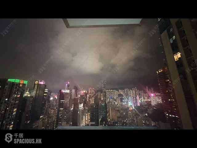 Wan Chai - The Avenue Phase 2 03