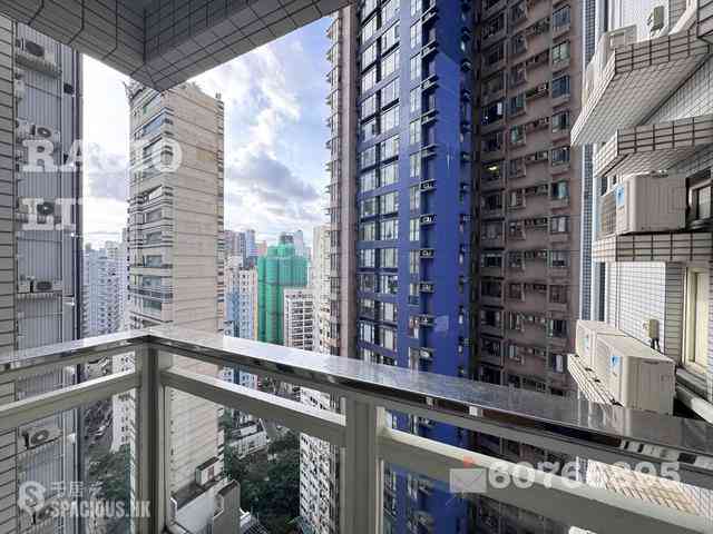 Soho - Centrestage 03
