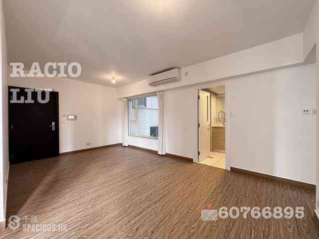 Soho - Centrestage 04