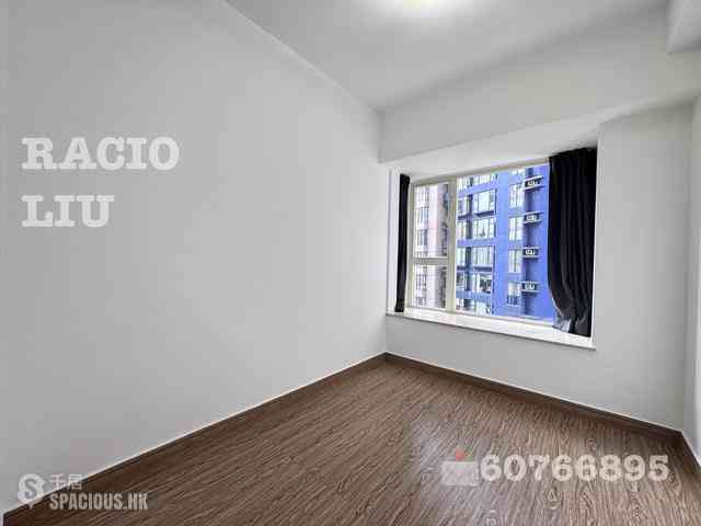 Soho - Centrestage 09