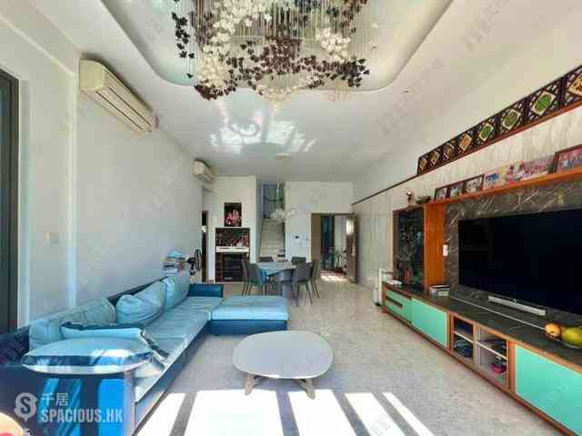 Tseung Kwan O - The Wings Ocean Wings Block 1 05