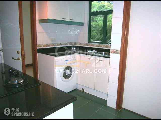 Stanley - Stanley Beach Villa 08