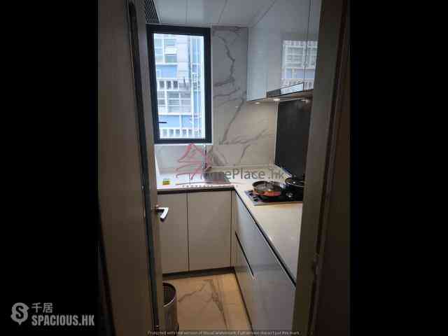 Sai Ying Pun - The Queens 04