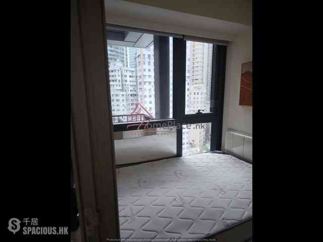 Sai Ying Pun - The Queens 07