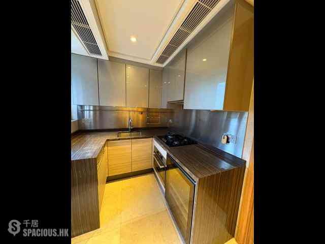 Kennedy Town - Cadogan 10