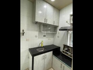Sai Ying Pun - Lee Wah Mansion 02
