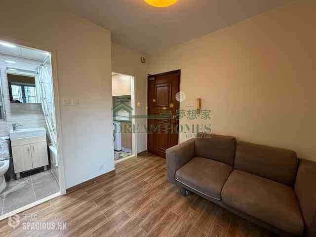 Mid Levels Central - Windsor Court 03