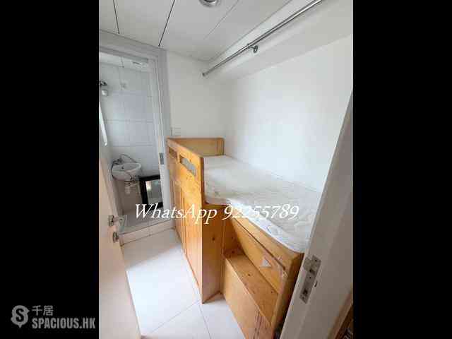 Soho - Centrestage 12