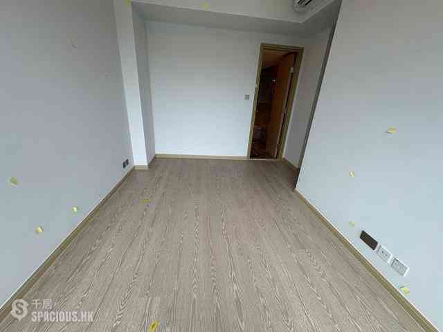 Wong Chuk Hang - The Southside Phase 4B 04