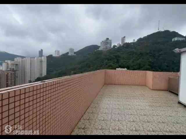 Wan Chai - Royal Court 11
