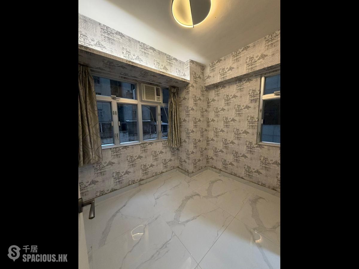 Wan Chai - Gold Jade Mansion 01