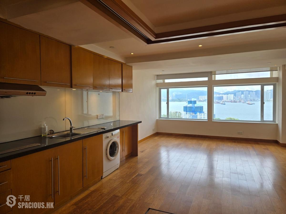 Sheung Wan - 76, Connaught Road West 01
