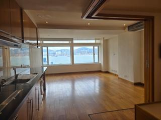 Sheung Wan - 76, Connaught Road West 04