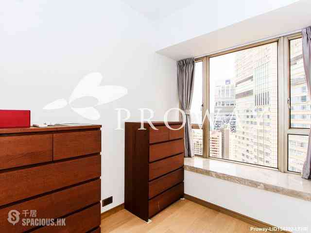 Tsim Sha Tsui - Harbour Pinnacle 07