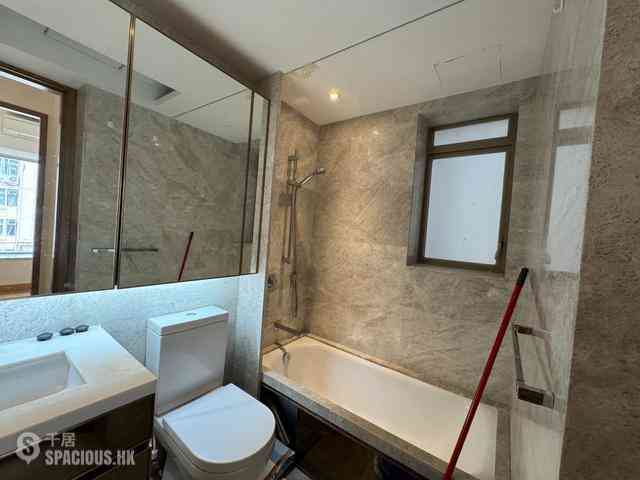 Sai Ying Pun - The Nova 02