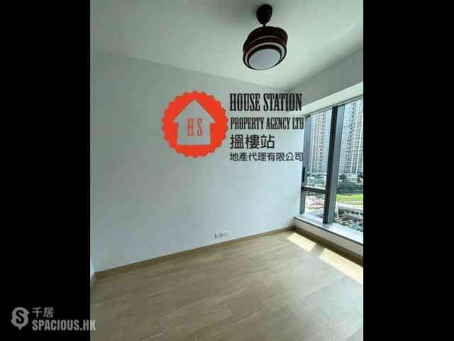 Tseung Kwan O - Capri Block 10A 04