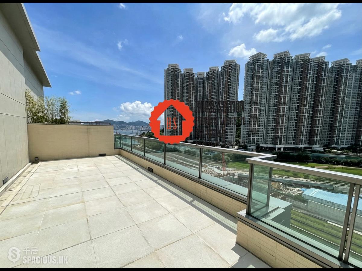 Tseung Kwan O - Capri Block 10A 01