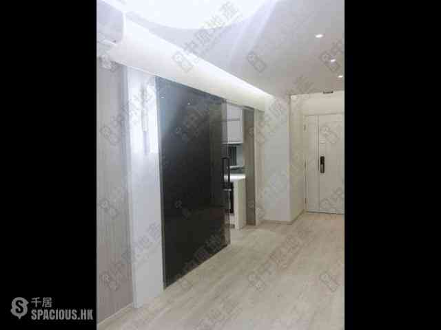 Mid Levels Central - Robinson Place 03