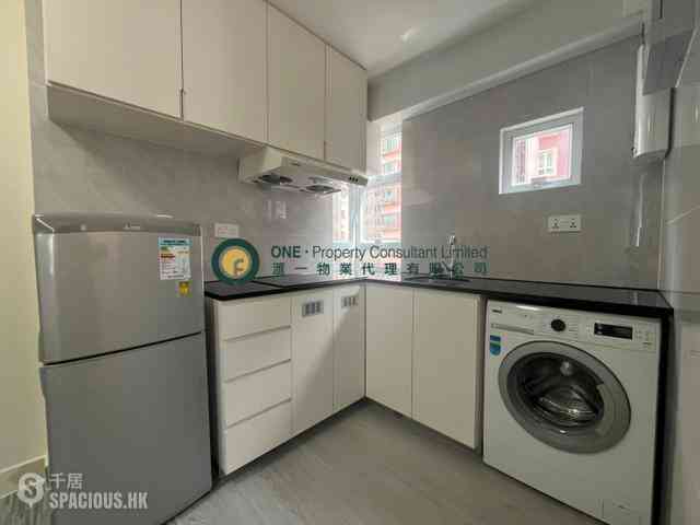Sai Ying Pun - Cheong King Court 03