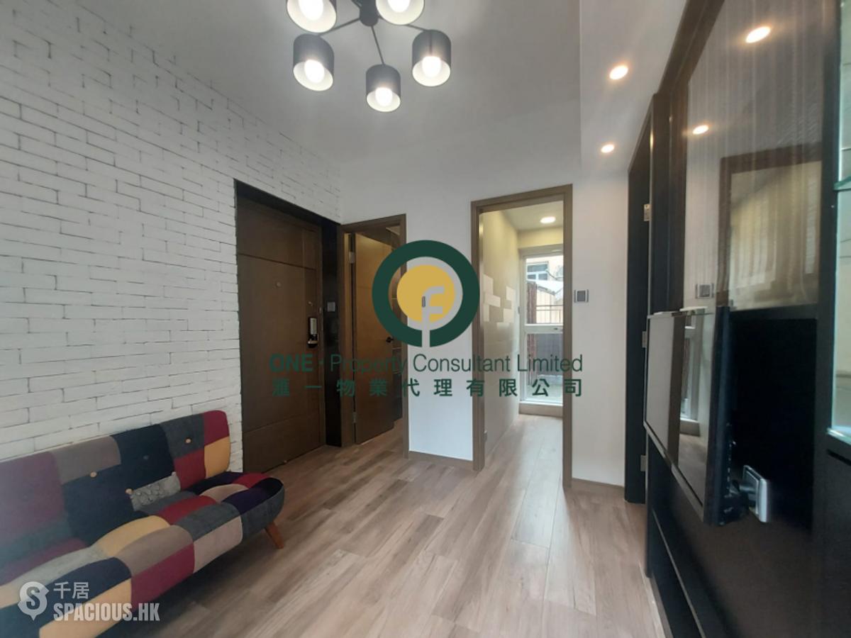Sai Ying Pun - Shun Tai Building 01
