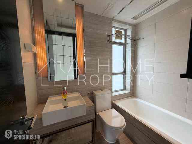 Sai Ying Pun - Island Crest 09