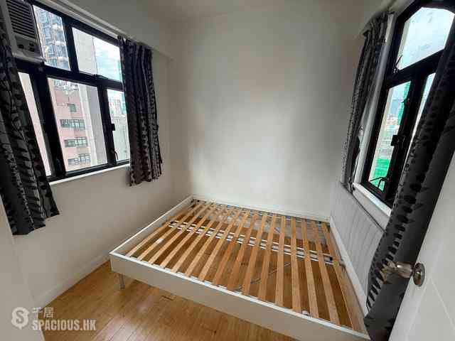 Sai Ying Pun - Tak Lee Building 03