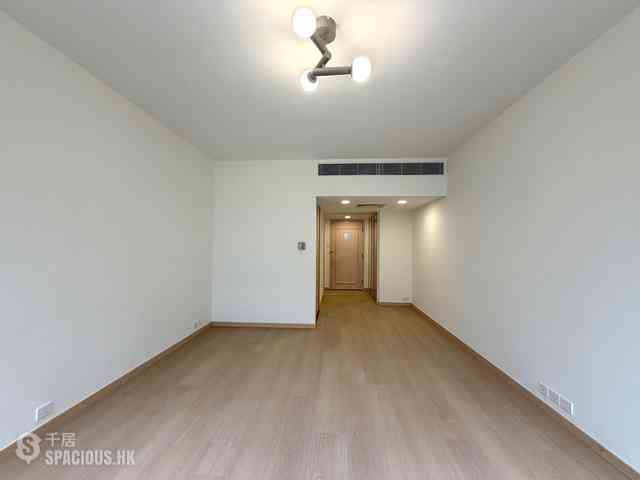 Wan Chai - Convention Plaza Apartments 02