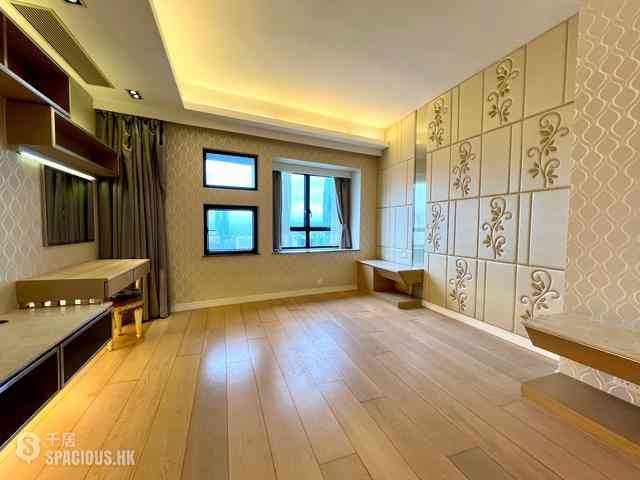 Mid Levels Central - Birchwood Place 04