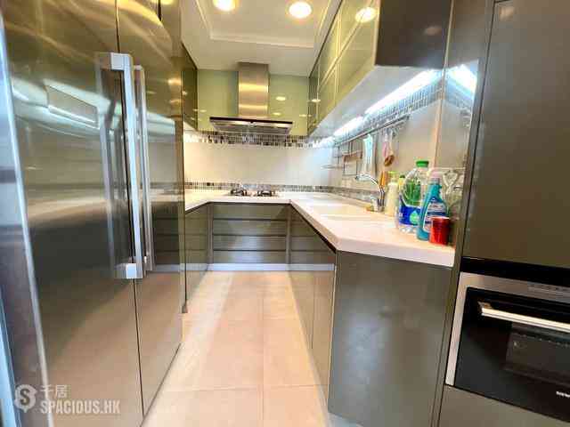 Mid Levels Central - Birchwood Place 09