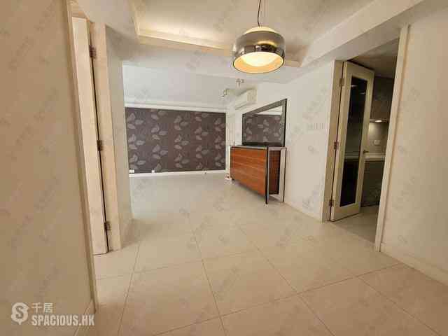 Wan Chai - Phoenix Court Block 3 03