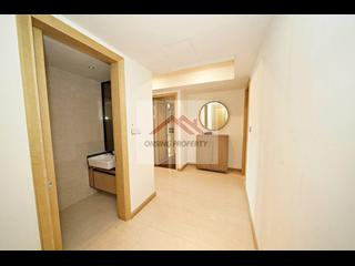 Mid Levels Central - 3, MacDonnell Road 04