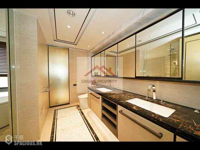 Mid Levels Central - 3, MacDonnell Road 07
