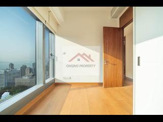 Mid Levels West - University Heights 11