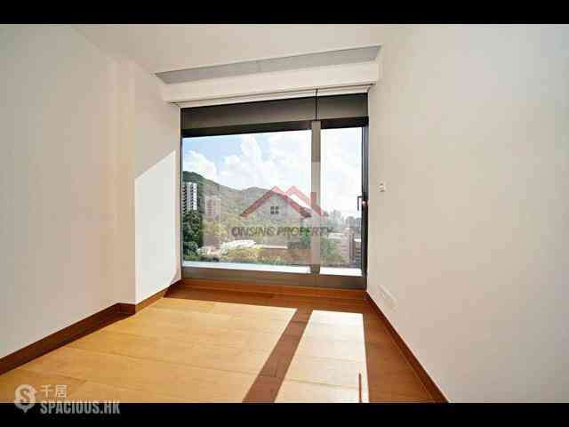 Mid Levels West - University Heights 10