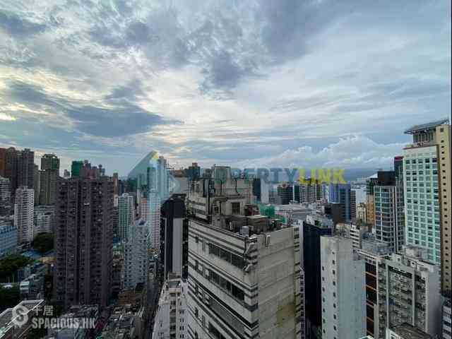 Soho - Centrestage 01