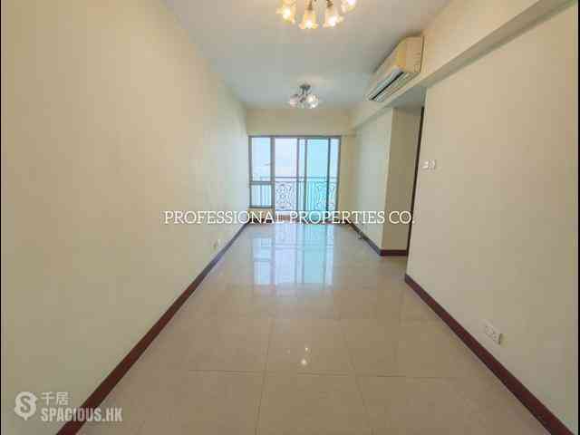 Kennedy Town - The Merton 01