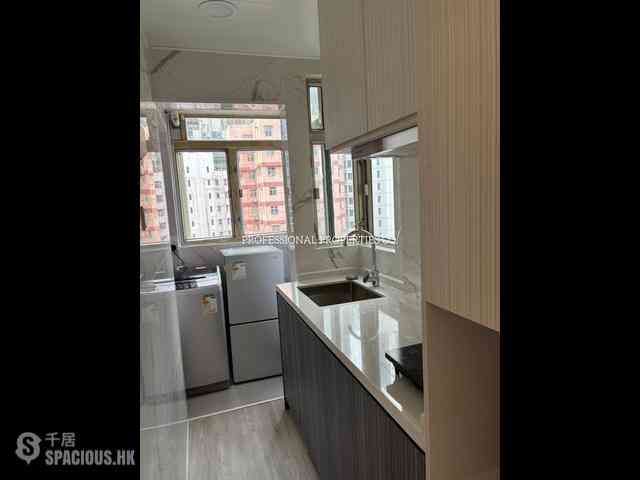 Wan Chai - Eastman Court 04