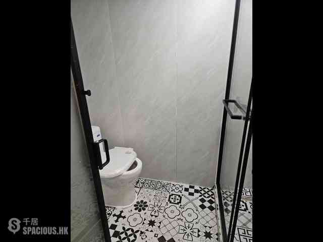 Wan Chai - King Sing Mansion 04