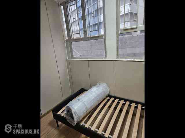 Wan Chai - King Sing Mansion 07
