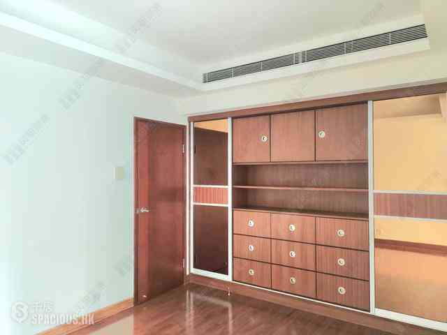 Wan Chai - Suncrest Tower 11