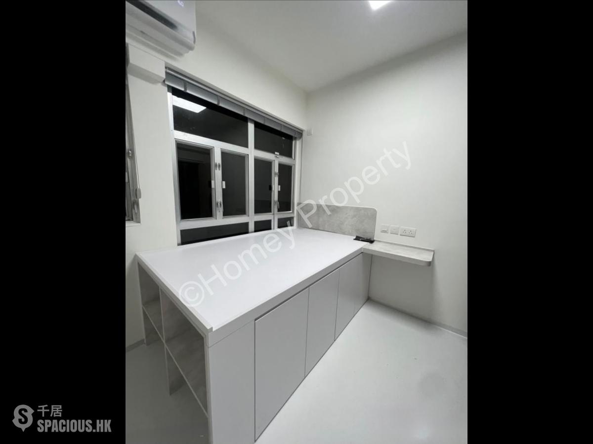 Kennedy Town - Greenview Court 01