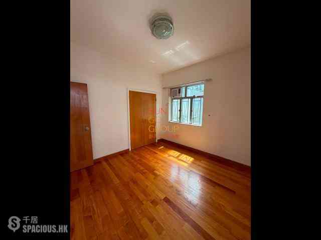 Happy Valley - 21-25, Green Lane 02