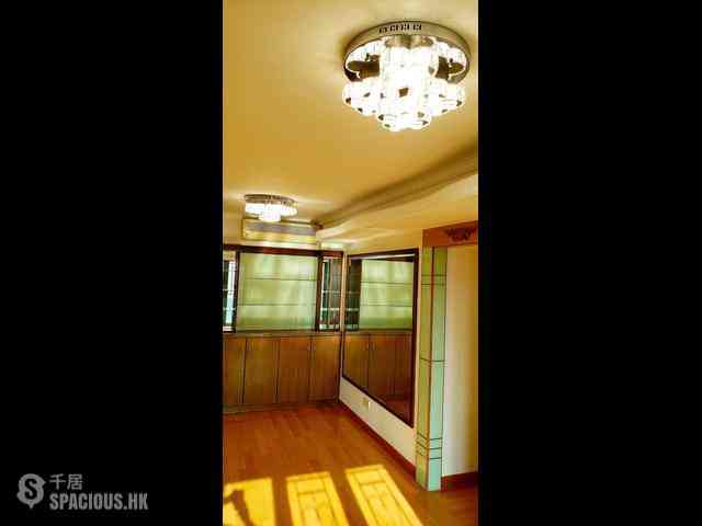 Sheung Wan - Queen's Terrace Block 1 03