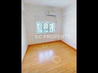 Mid Levels Central - 6B-6E, Bowen Road 05