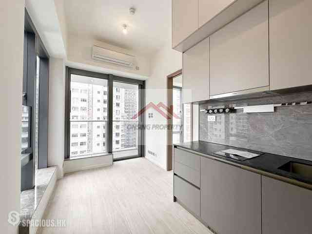 Sai Ying Pun - Des Voeux W Residence 02