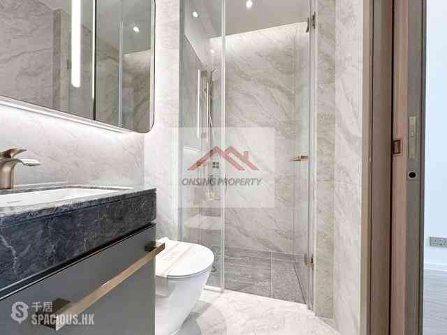 Sai Ying Pun - Des Voeux W Residence 05