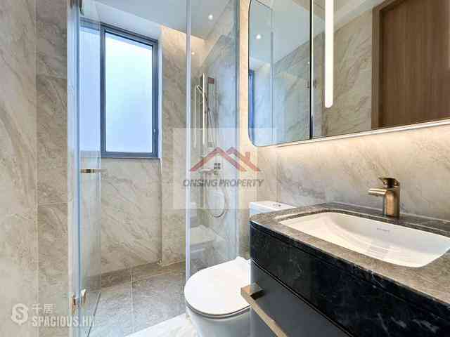 Sai Ying Pun - Des Voeux W Residence 05