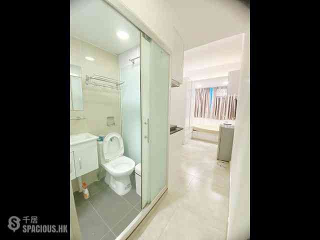 Causeway Bay - Po Wing Building Block 108-120 Percival Street 04