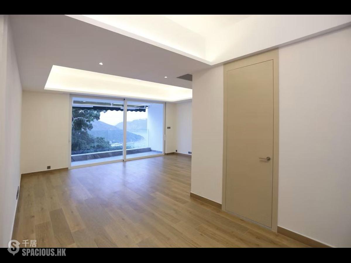 Repulse Bay - Villa Helvetia 01