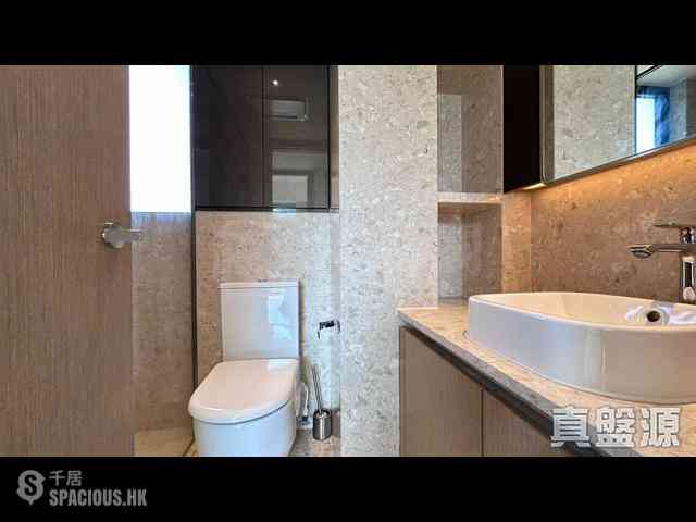 Shau Kei Wan - Island Garden Block 1 07